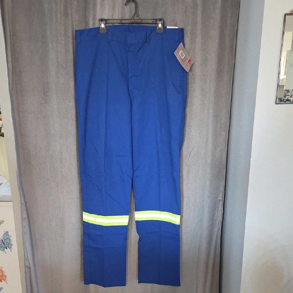 Men's Size 40 Flame Resistant Pants with Reflective Stripes